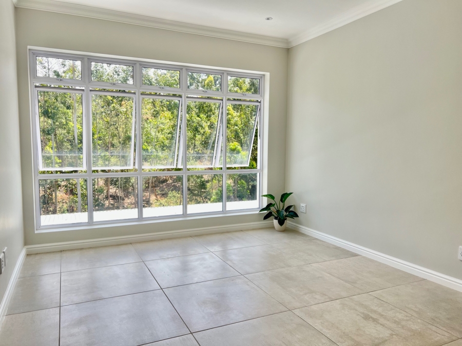 5 Bedroom Property for Sale in Heather Park Western Cape